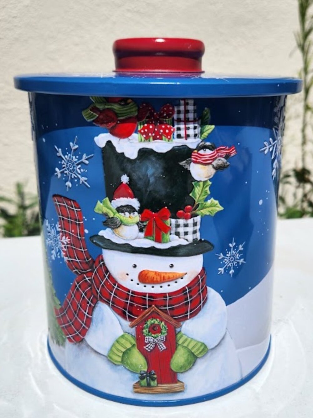 Snowman Christmas Treat and Gift Tin with Lid Cookie Jar Decor Metal Keepsake